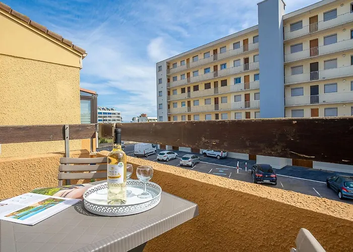 Apartment Les Mas De La Mer-6 By Interhome *